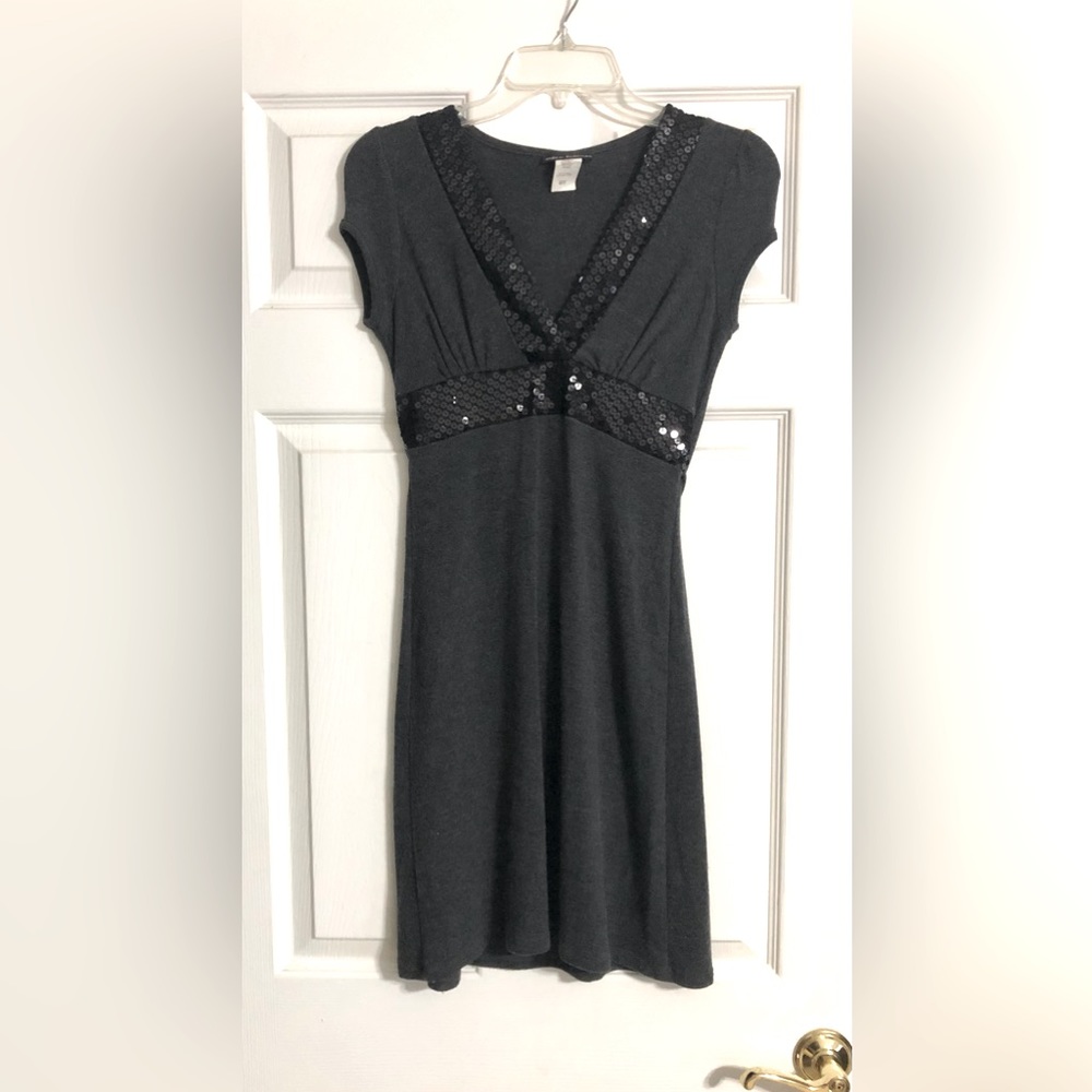 Urban Behavior dark gray mini with black sequins